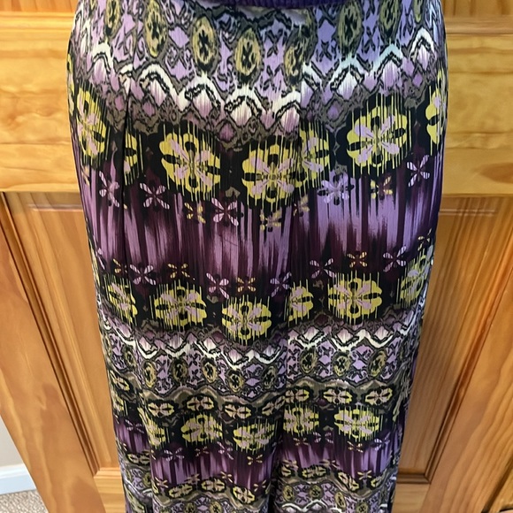 Dressbarn Skirt - Picture 4 of 9